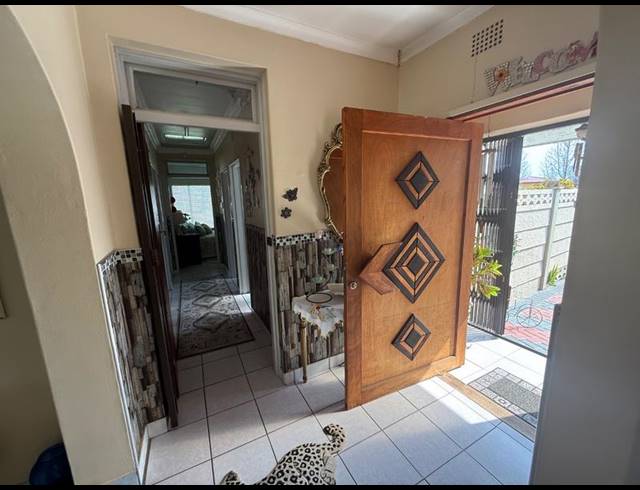 3 BEDROOM HOUSE FOR SALE IN VANDERBIJLPARK CE 4